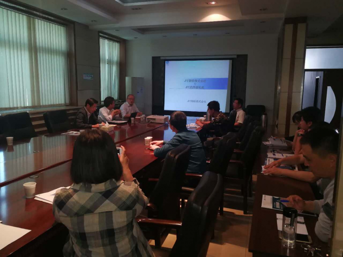 法鋼和JFE的技術(shù)和市場(chǎng)團(tuán)隊(duì)訪(fǎng)問(wèn)煤礦機(jī)械設(shè)備制造廠(chǎng)6